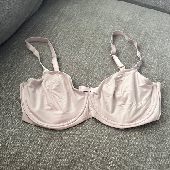 Victoria's Secret Other - Women's Light Pink Bra